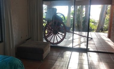 Casa en Venta en Sitio con 2 casas ambas con acceso al lago, 2 embarcaderos