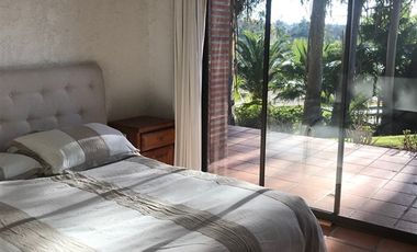 Casa en Venta en Sitio con 2 casas ambas con acceso al lago, 2 embarcaderos