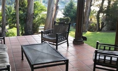 Casa en Venta en Sitio con 2 casas ambas con acceso al lago, 2 embarcaderos