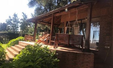 Casa en Venta en Sitio con 2 casas ambas con acceso al lago, 2 embarcaderos