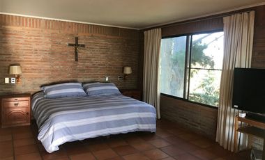 Casa en Venta en Sitio con 2 casas ambas con acceso al lago, 2 embarcaderos