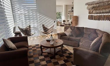 Casa en Venta en Increible casa mediterránea en exclusivo condominio Los Lirios