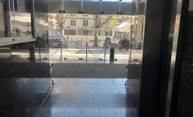 Oficina en Arriendo en Oportunidad oficina 2 privados y 1 baño en mejor sector de Providencia, metro Tobalaba.