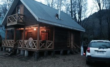 Casa en Arriendo en Cabaña a orilla camino a las Termas de Chillán sector Piedras Comadres