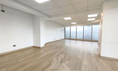 Local Comercial en Arriendo en COD38011 Ubicación Privilegiada Plaza De Las Banderas Hochstetter