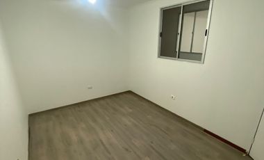 Excelente Casa con Taller y Oficinas, cerca metro.