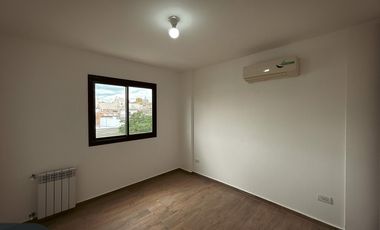 Departamento en Alquiler de 2 Dormitorios con Cochera - General Paz