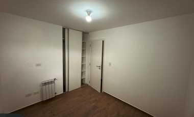 Departamento en Alquiler de 2 Dormitorios con Cochera - General Paz