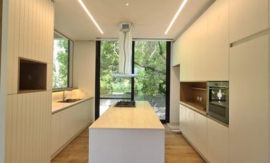 Beccar - Departamento tipo casa - Alquiler