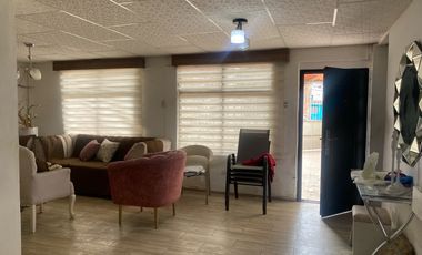 Casa en alquiler en la Primavera 2,  Durán  LauC