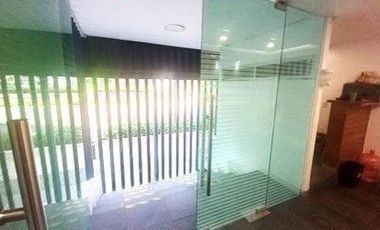 Edificio de Oficinas en colonia Roma