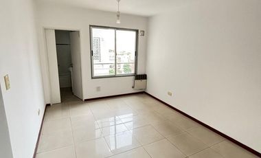 Alquiler - Departamento- Dos Ambientes- Flores