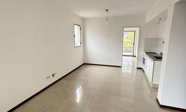 Alquiler - Departamento- Dos Ambientes- Flores