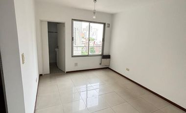 Alquiler - Departamento- Dos Ambientes- Flores