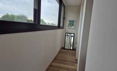 VENTA - ALQUILER Casa en San Sebastián Diseño - 4 ambientes