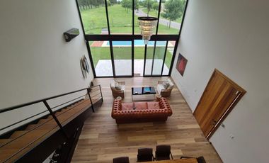 VENTA - ALQUILER Casa en San Sebastián Diseño - 4 ambientes