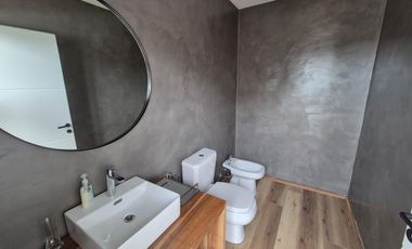 VENTA - ALQUILER Casa en San Sebastián Diseño - 4 ambientes