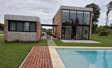 VENTA - ALQUILER Casa en San Sebastián Diseño - 4 ambientes