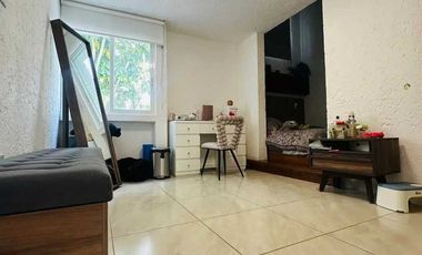 Casa Con Alberca y Vigilancia Al Sur de Cuernavaca, Burgos.