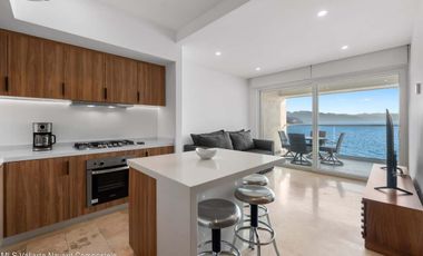 Departamento en venta frente al mar en Puerto Vallarta
