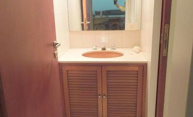 Casa 5 AMBIENTES GARAGE JARDIN 3 BAÑOS 1 TOILETTE