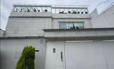 Venta casa en Lomas de Tecamachalco