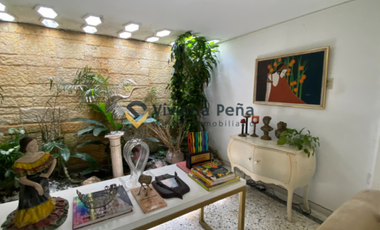 VENDO Casa grande en sector exclusivo de Barranquilla