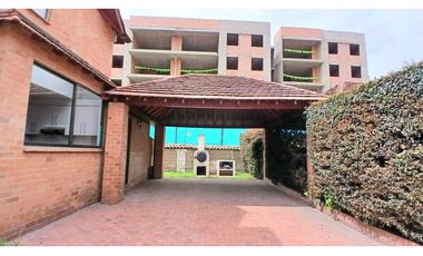 ARRIENDO  CASA CAMPESTRE UNIFAMILIAR EN CAJIC.