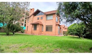 ARRIENDO  CASA CAMPESTRE UNIFAMILIAR EN CAJIC.