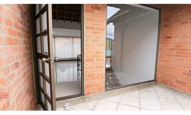 ARRIENDO  CASA CAMPESTRE UNIFAMILIAR EN CAJIC.