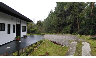 CASA EN SANTA ELENA VEREDA EL PLAN/ MEDELLIN