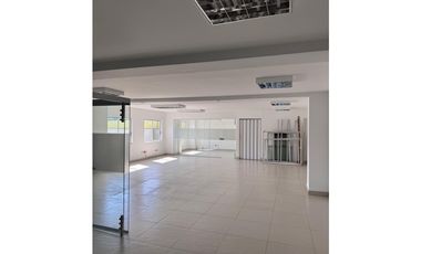 AREA EN ALQUILER EN EDIFICIO EUCARISTICO CALI