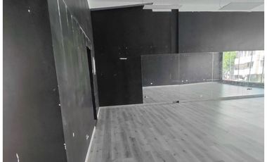 Alquiler de local comercial en San Francisco, Calle 75