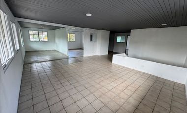 LOCAL COMERCIAL / VILLA ZAITA / 2 NIVELES / 830M / 20 PARKING