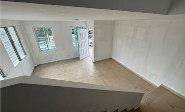 LOCAL COMERCIAL / VILLA ZAITA / 2 NIVELES / 830M / 20 PARKING