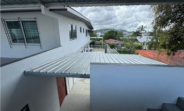 LOCAL COMERCIAL / VILLA ZAITA / 2 NIVELES / 830M / 20 PARKING