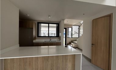 CASA EN VENTA IMATERRA WOODLANDS PANAMA PACIFICO