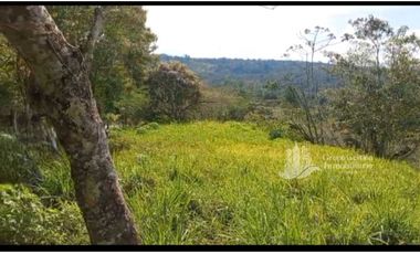 SE VENDEDE FINCA 2.645---- M2