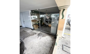 SAN FRANCISCO / GRANDE BUSINESS VILLAGE / 79M / PISO BAJO / SOBRE VIA