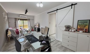 Venta departamento 3 dormitorios con cochera Zona Centro