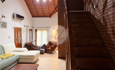 CASA EN ALQUILER / DE LAS HESPÉRIDES al 1400