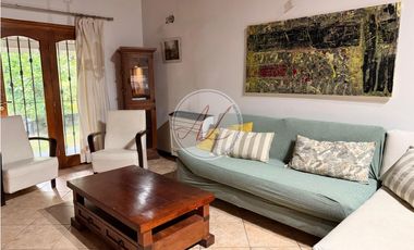 CASA EN ALQUILER / DE LAS HESPÉRIDES al 1400
