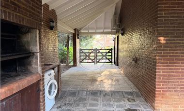 CASA EN ALQUILER / DE LAS HESPÉRIDES al 1400