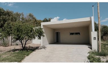 VENTA CASA 2 DORMITORIOS A ESTRENAR LOS LAPACHOS 3