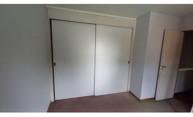 Duplex Ubicadísimo 2 dormitorios 2 baños, cochera, patio y terraza