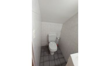 Duplex Ubicadísimo 2 dormitorios 2 baños, cochera, patio y terraza