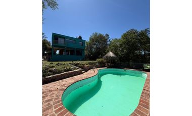 VENTA CASA CON BAJADA PRIVADA AL RIO -ECOSUSTENTABLE-  TALA HUASI