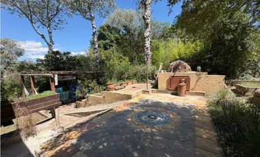 VENTA CASA CON BAJADA PRIVADA AL RIO -ECOSUSTENTABLE-  TALA HUASI