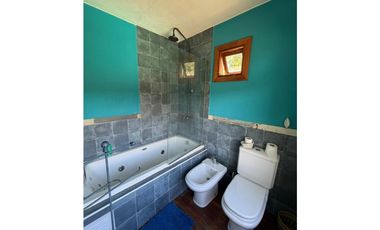 VENTA CASA CON BAJADA PRIVADA AL RIO -ECOSUSTENTABLE-  TALA HUASI