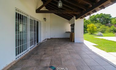 VENTA CASA EN LA MERCED CHICA